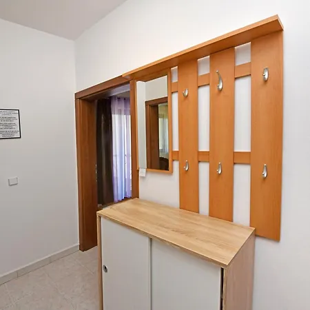 Dulabic Apartment *