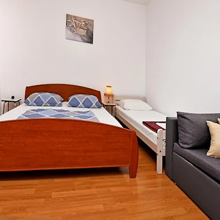 Dulabic Apartment Porec